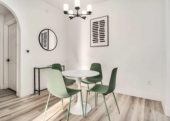 Apartment Boulevard 1br By Stadium Pool Parking Gym 02 Glendale