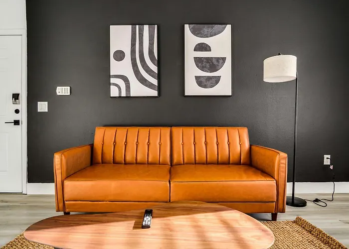 Apartment Boulevard 1br By Stadium Pool Parking Gym 02 Glendale