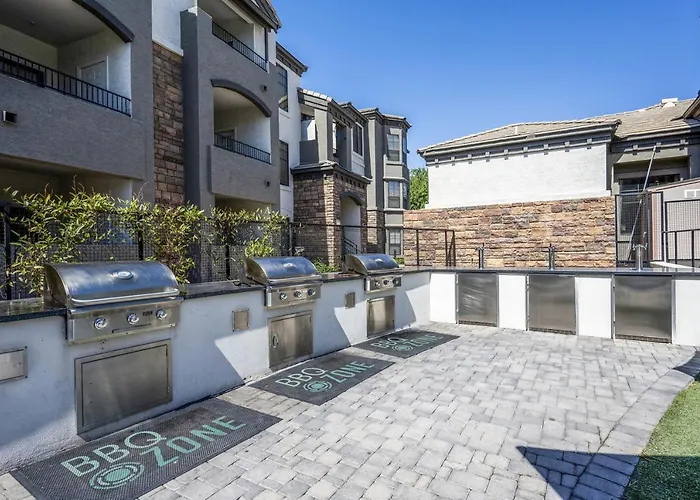 Boulevard 1br By Stadium Pool Parking Gym 02 Apartment Glendale